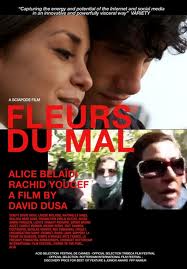 Fleurs du mal (2010) Cenas de Nudez