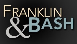 Franklin & Bash cenas de nudez