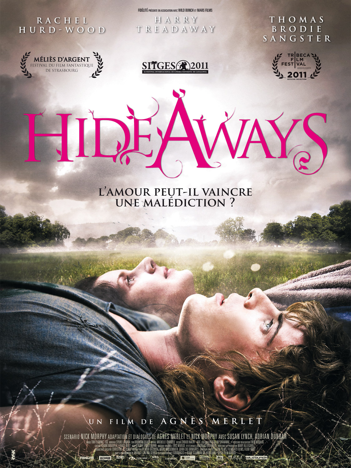 Hideaways (2011) Cenas de Nudez