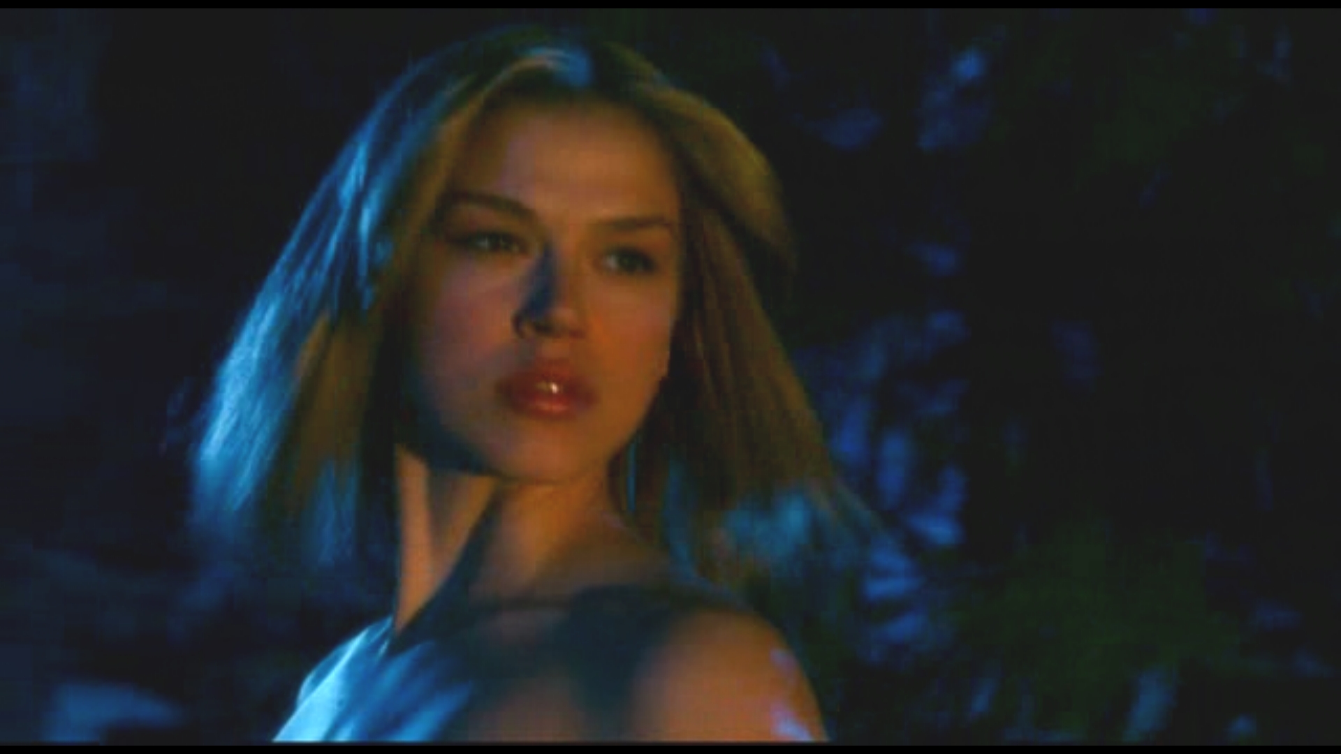 Adrianne Palicki Nua Em Smallville