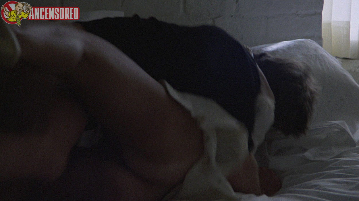 Glenn Close nude pics.
