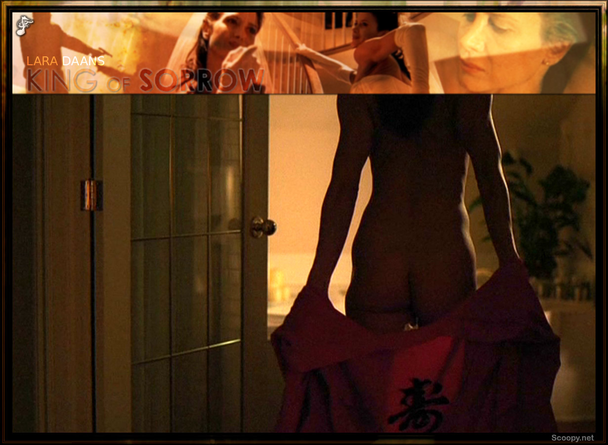 Lara Daans nude pics.