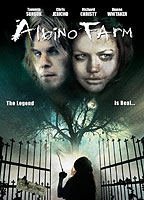 Albino Farm (2009) Cenas de Nudez