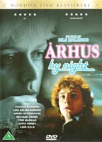 Århus by night (1989) Cenas de Nudez