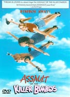 Assault of the Killer Bimbos (1987) Cenas de Nudez