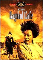 Bagdad Cafe (1987) Cenas de Nudez