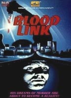 Blood Link cenas de nudez