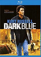 Dark Blue (2002) Cenas de Nudez