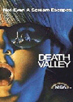 Death Valley (1982) Cenas de Nudez