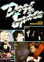 Dogs in Space (1986) Cenas de Nudez