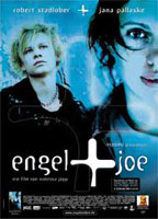 Engel & Joe (2001) Cenas de Nudez