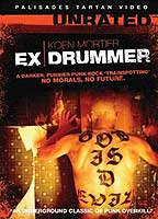 Ex Drummer (2007) Cenas de Nudez