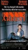 False Arrest (made for TV) 1991 filme cenas de nudez