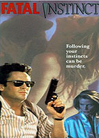 Fatal Instinct (1992) Cenas de Nudez