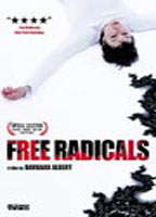 Free Radicals (2003) Cenas de Nudez