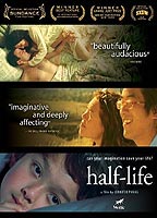 Half-Life (2008) Cenas de Nudez