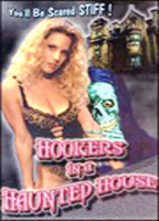 Hookers In a Haunted House cenas de nudez