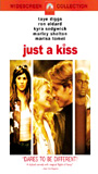 Just a Kiss (2002) Cenas de Nudez