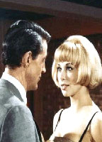 La Blonde de Pékin (1967) Cenas de Nudez