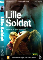 Lille Soldat 2008 filme cenas de nudez