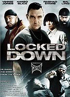 Locked Down - A Jaula (2010) Cenas de Nudez