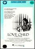 Love Child (1982) Cenas de Nudez