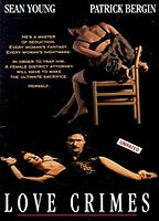 Love Crimes (1992) Cenas de Nudez