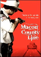 Macon County Line cenas de nudez