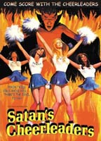 Satan's Cheerleaders cenas de nudez