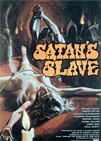 Satan's Slave cenas de nudez