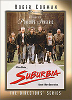 Suburbia (1984) Cenas de Nudez