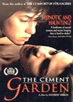 The Cement Garden 1993 filme cenas de nudez
