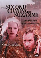 The Second Coming of Suzanne (1974) Cenas de Nudez
