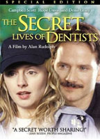 The Secret Lives of Dentists (2002) Cenas de Nudez