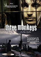 Three Monkeys cenas de nudez