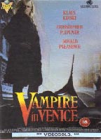 Vampire in Venice (1988) Cenas de Nudez