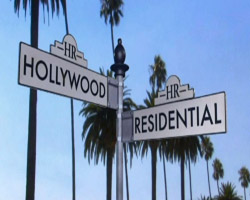 Hollywood Residential (2008-presente) Cenas de Nudez