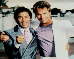 Miami Vice (1984-1990) Cenas de Nudez