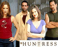 The Huntress (2000-2001) Cenas de Nudez