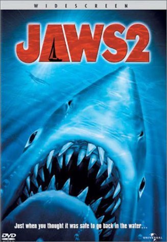 Jaws 2 (1978) Cenas de Nudez