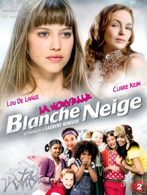 La nouvelle Blanche-Neige (2011) Cenas de Nudez