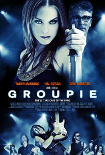 Groupie (2010) Cenas de Nudez