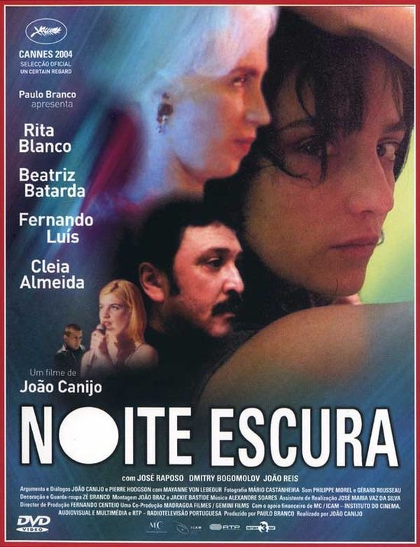 Noite Escura (2004) Cenas de Nudez