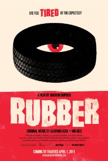 Rubber (2010) Cenas de Nudez